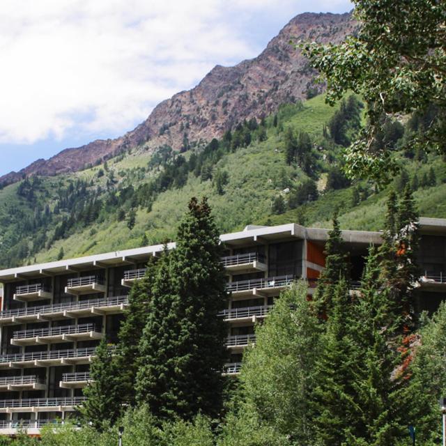 The Lodge At Snowbird Alta Exterior photo