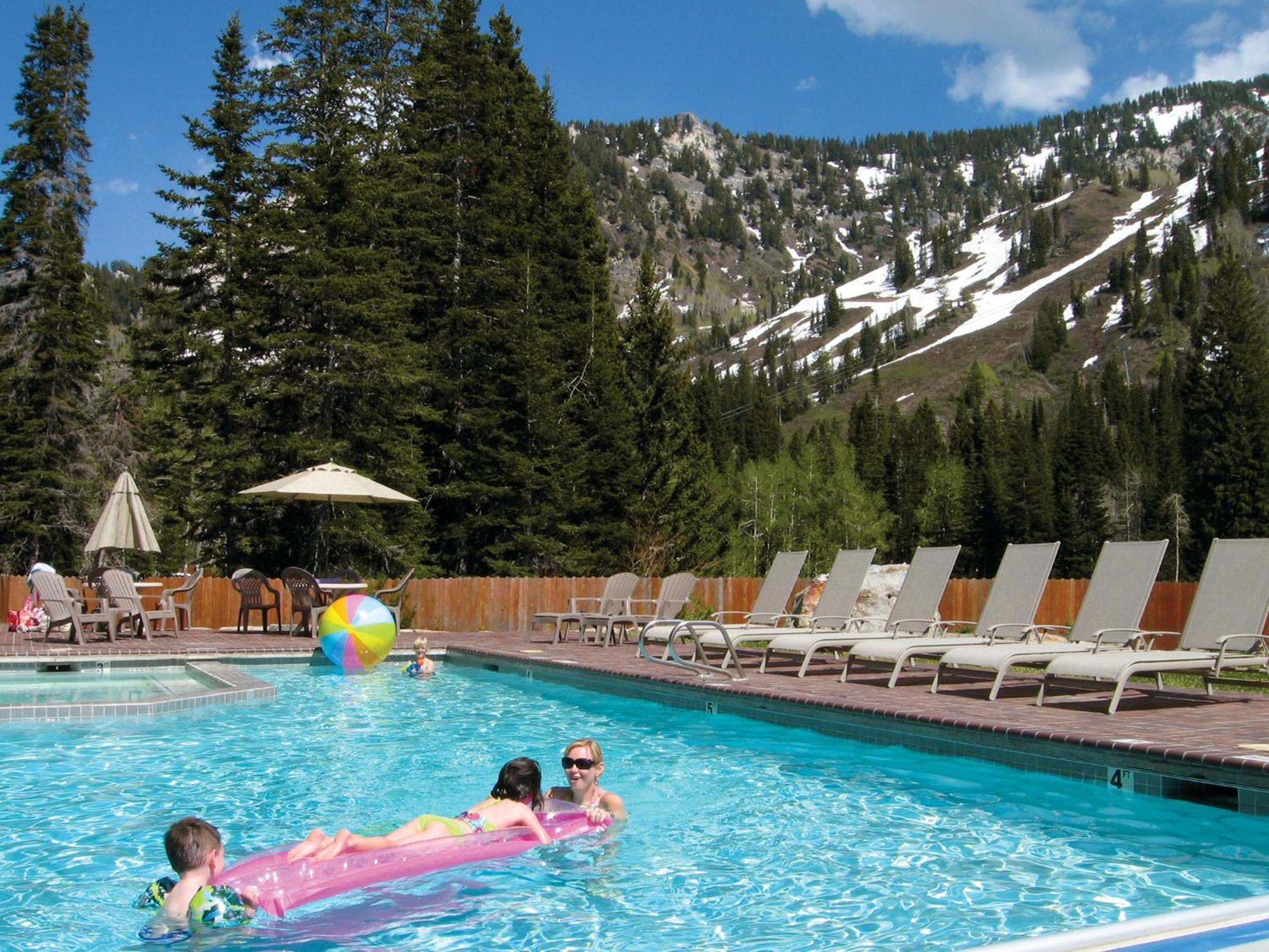 The Lodge At Snowbird Alta Exterior photo